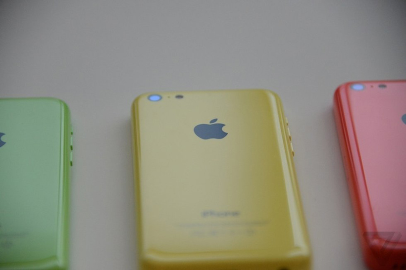 iPhone 5C قولفونىنىڭ سۋرەتتەرى(4)