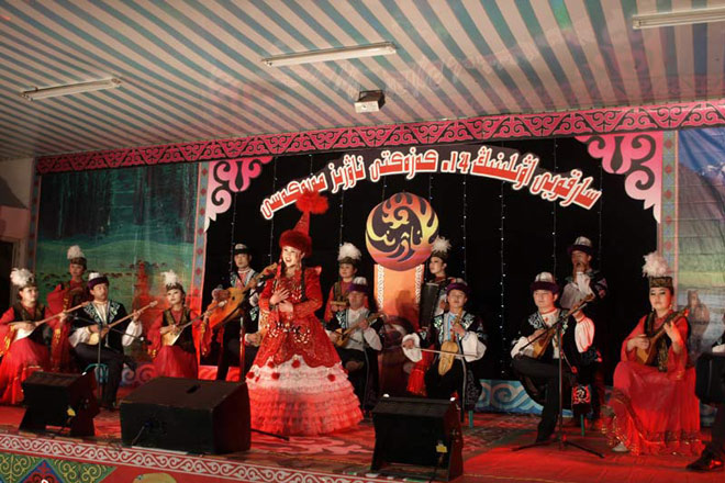 纳吾肉孜节 是哈萨克,维吾尔等民族的共同节日.
